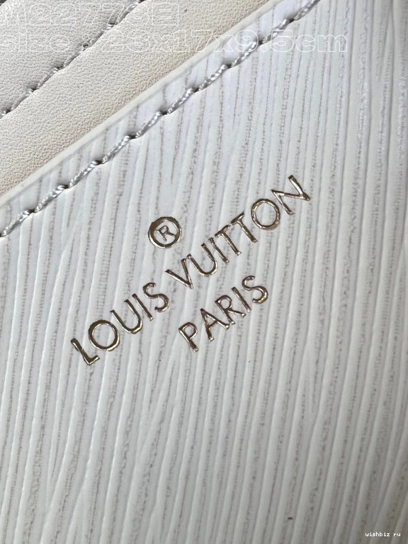 WIS VUITTON MM TWIST LOUIS 0124